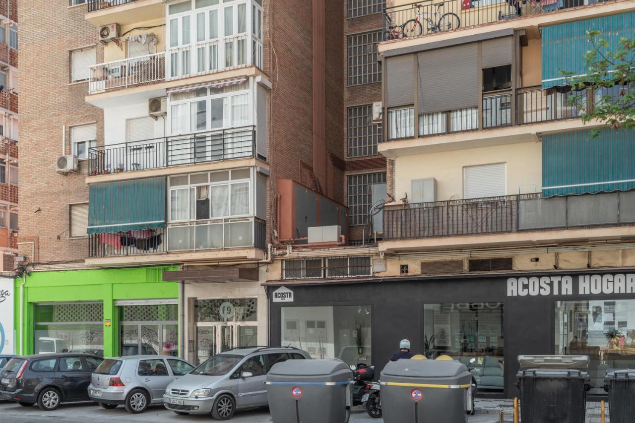 Tuguest Heroe Apartment Málaga Esterno foto